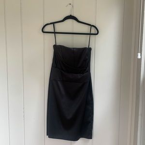 Classic White House Black Market strapless dress